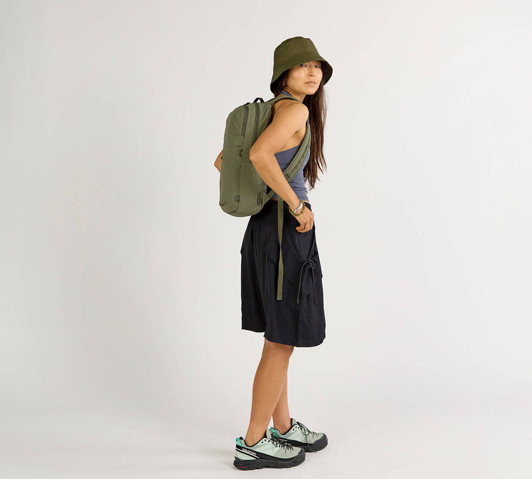 Pakt-Stash-Packable-Backpack-16L#color_cypress