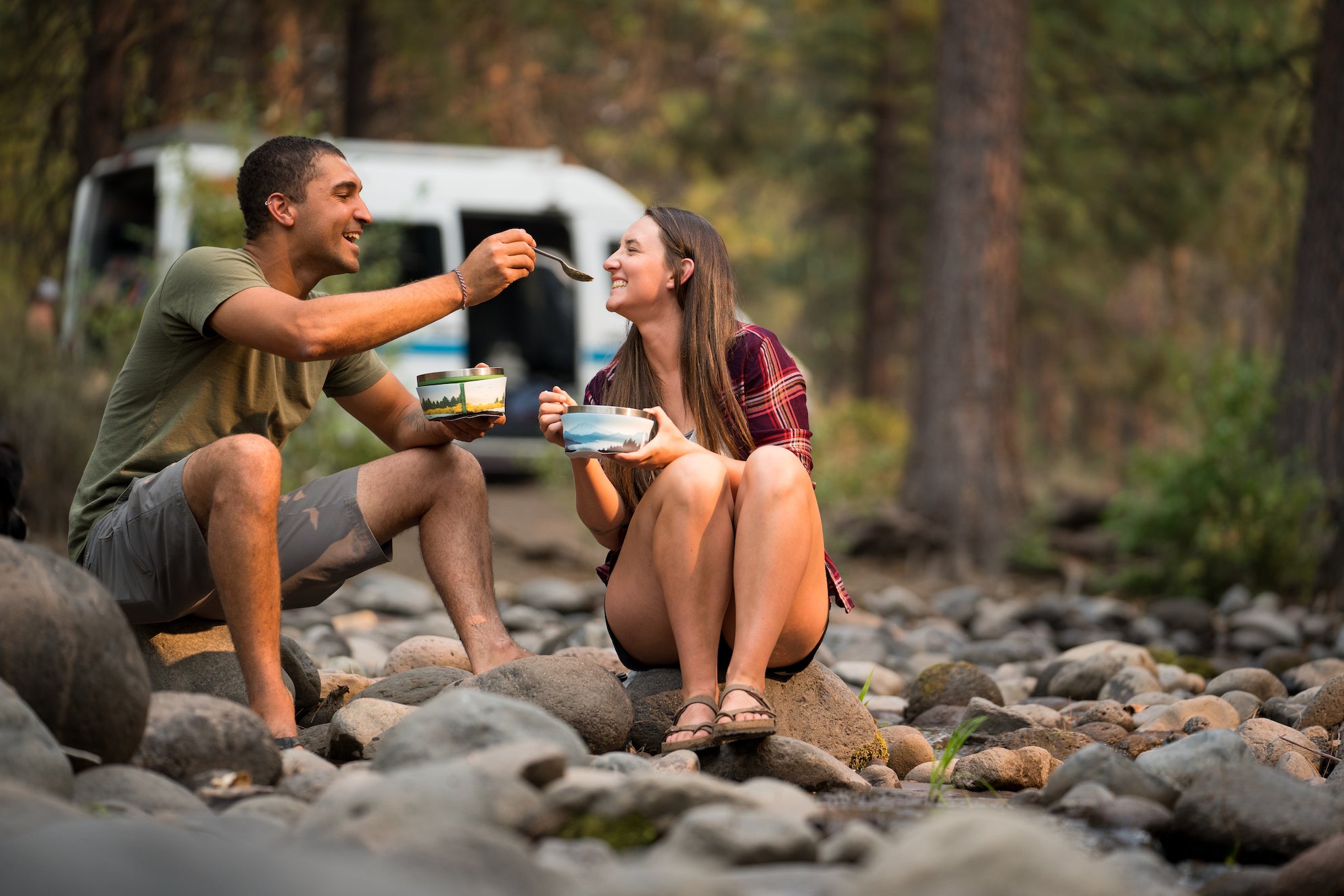 HYDAWAY 1-Quart (950ml) collapsible insulated bowl is a silicone camping bowl with lid that functions as a foldable food container, reusable lunch bowl, and BPA free camp bowl for soups and meals, serving as a travel soup bowl, insulated travel container, eco friendly food bowl, and hiking meal gear.